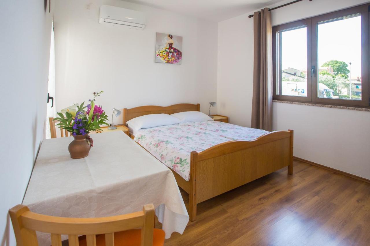 Apartment Anna Poreč Exteriör bild