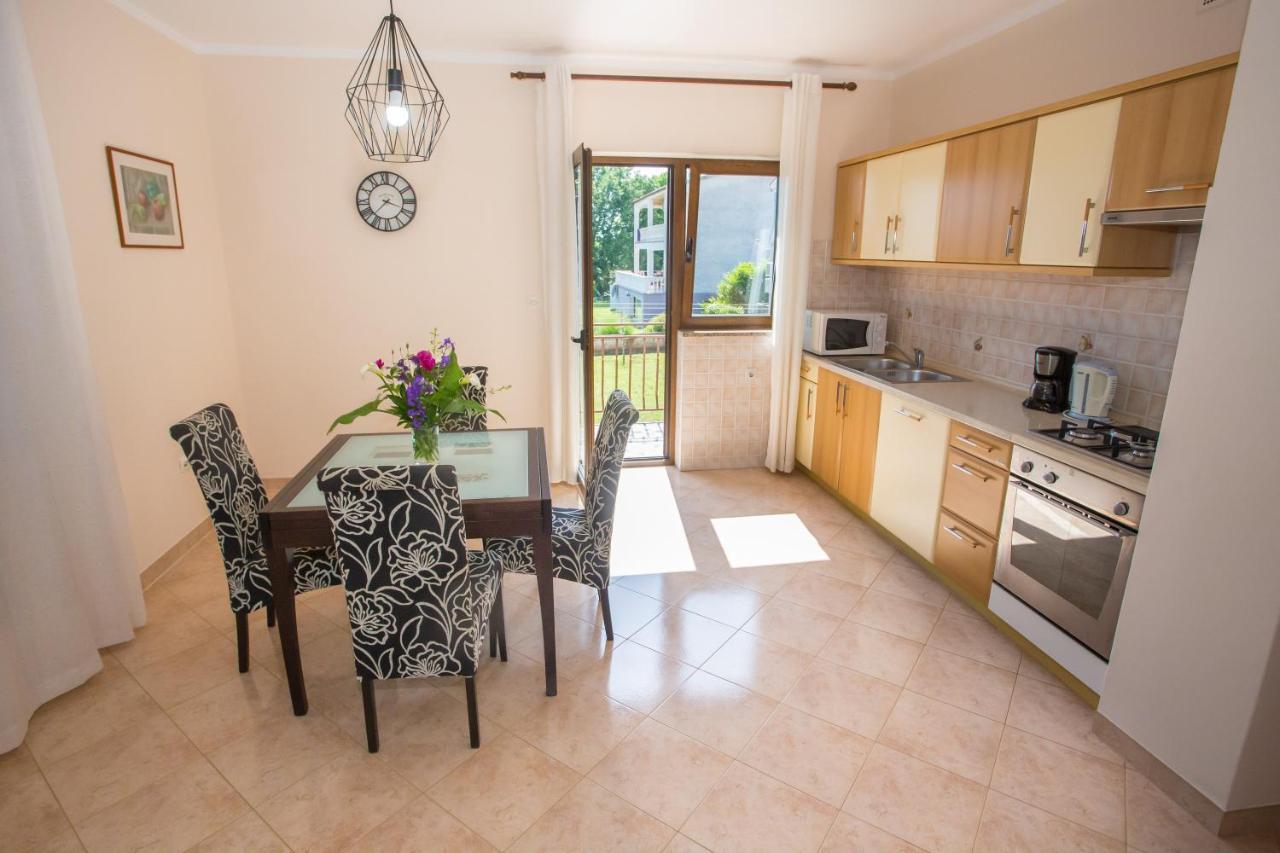 Apartment Anna Poreč Exteriör bild